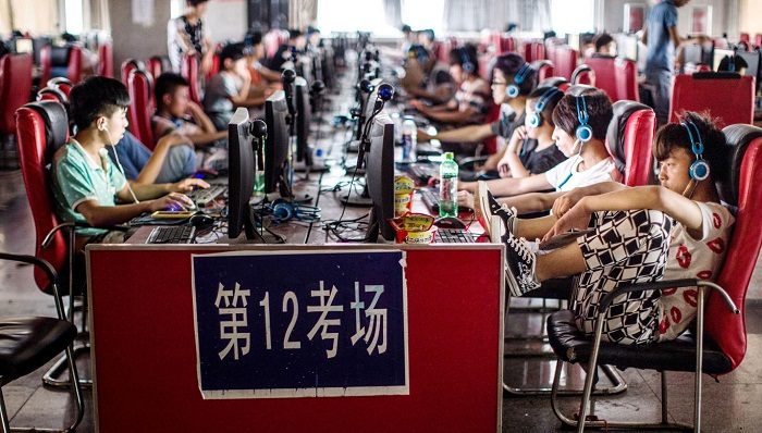 China set to ban all foreign media from publishing online